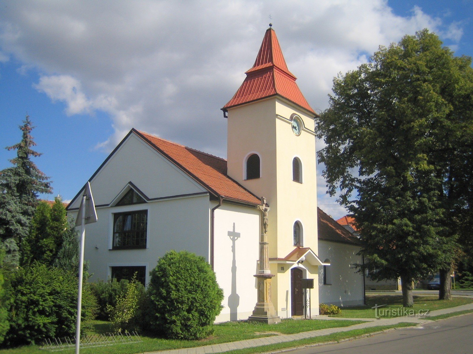 Knežpole - igreja de St. Ana