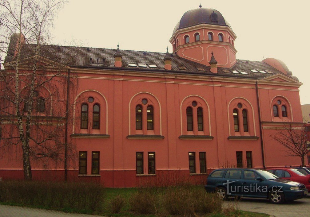 BB-Buchlovan-Bibliothek in Uh. Hradišti