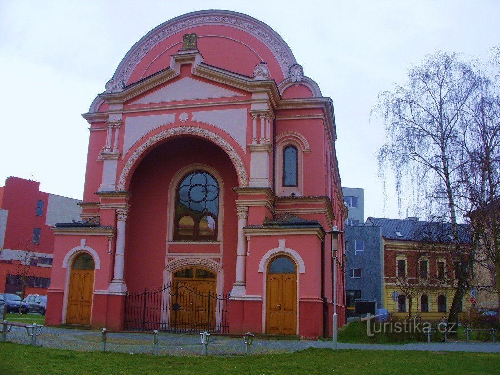 BB Buchlovan Library in Uh. Hradišti