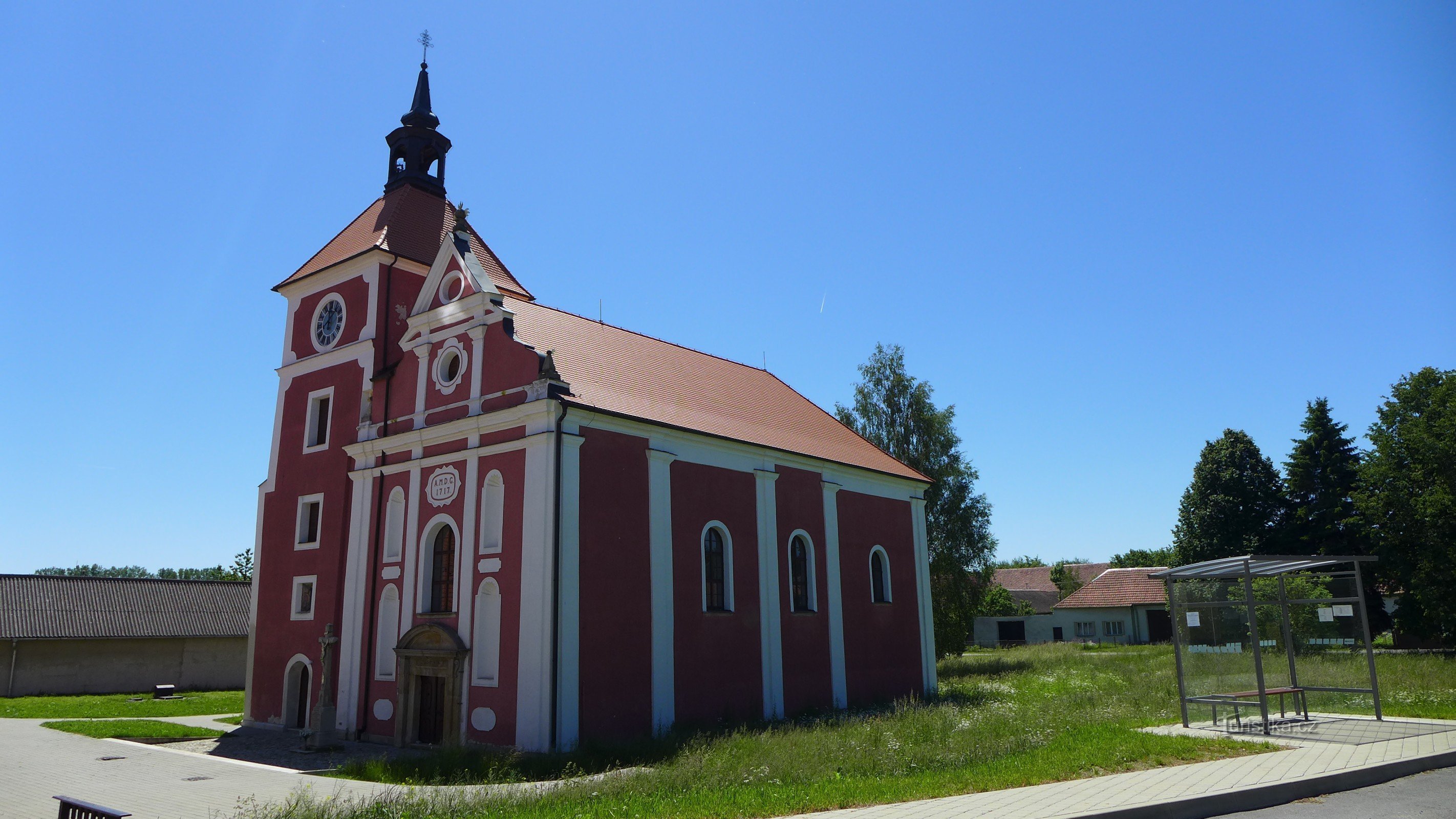 Knínice - Szent Mennybemenetele templom. Válság