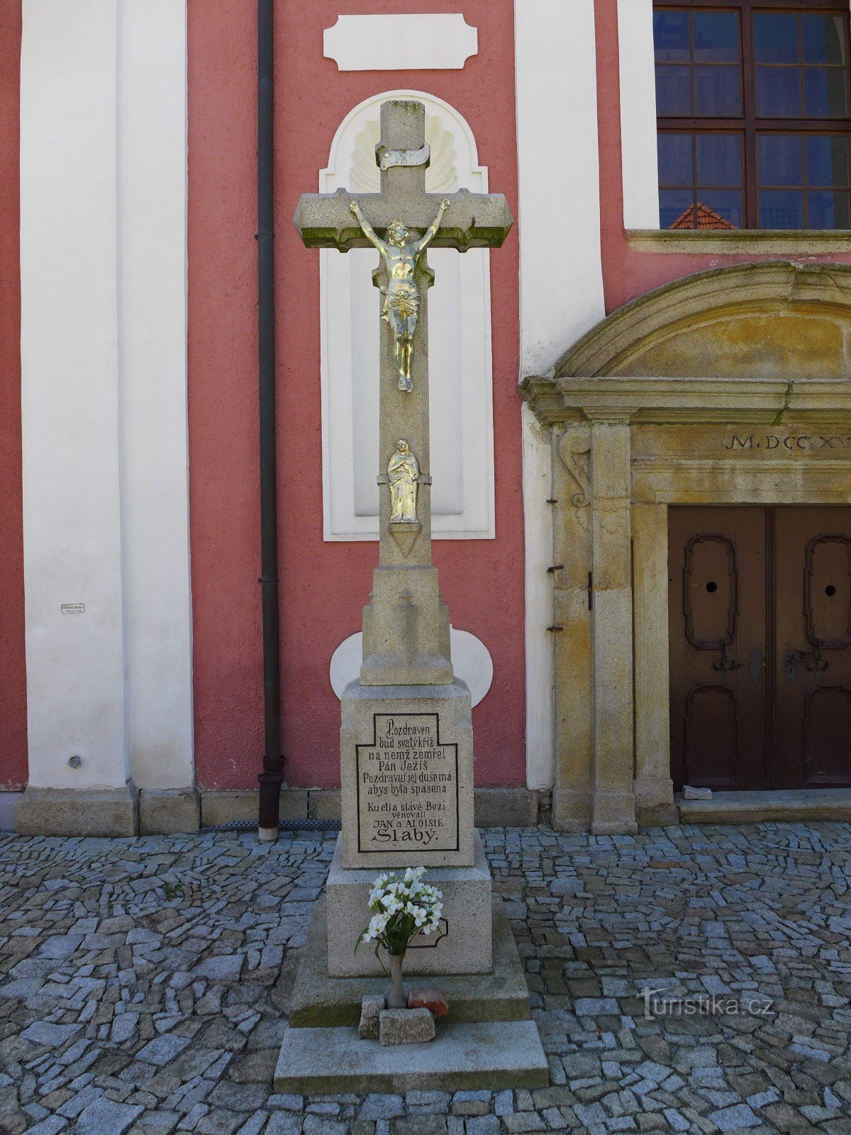 Knínice - Kościół Wniebowstąpienia św. Kryzys