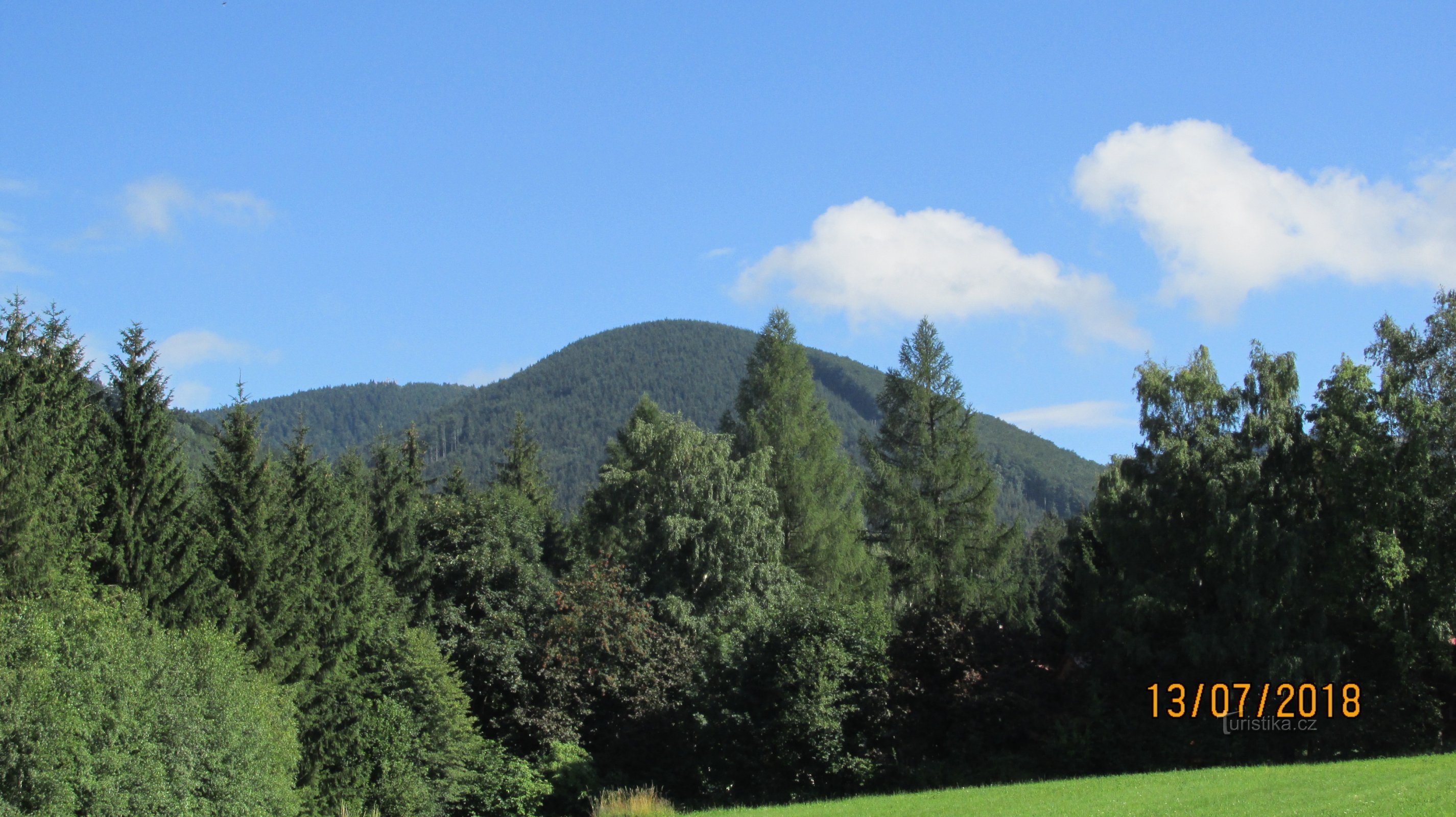 Auf dem Fürstenweg von Trojanovice zum Bergsattel Pustevna