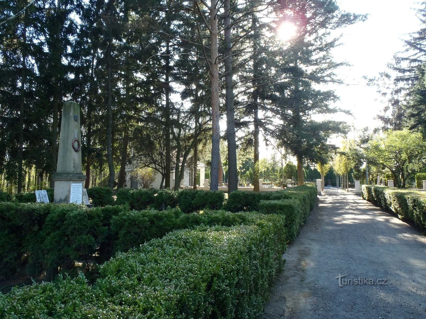 Kobylnice kirkegård - 27.4.2012