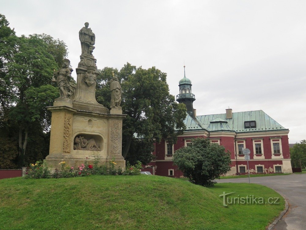 Kokořín - Statue des hl. Nikolaus Tolentinsky