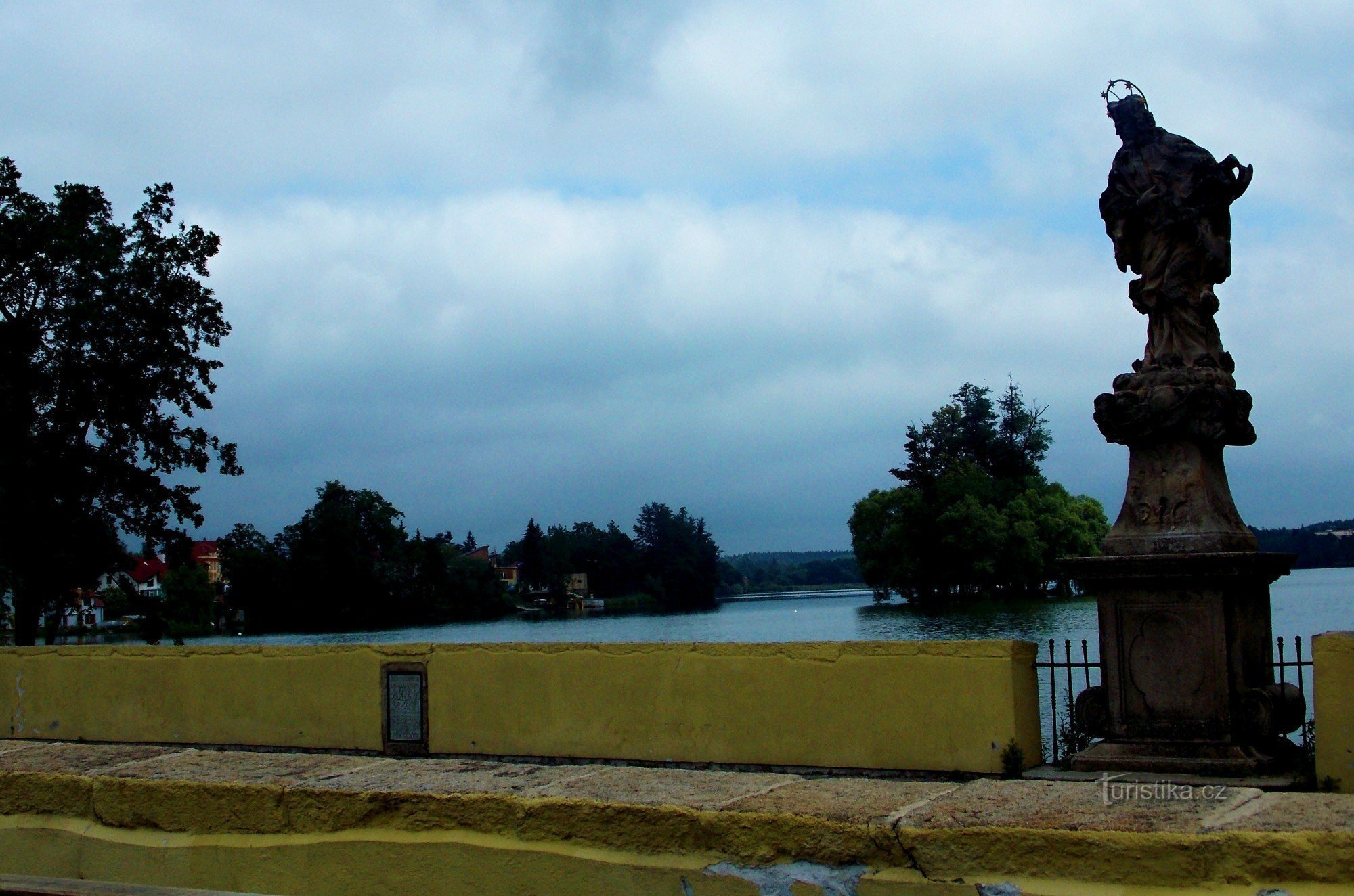 Xung quanh ao Vajgar ở Jindřichov Hradec