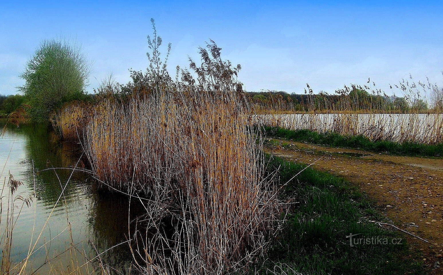 Around Záhlinické ponds to Kroměříž