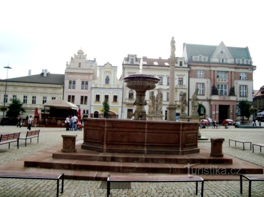 Fontaine de Cologne de 1870-Photo : Ulrych Mir.