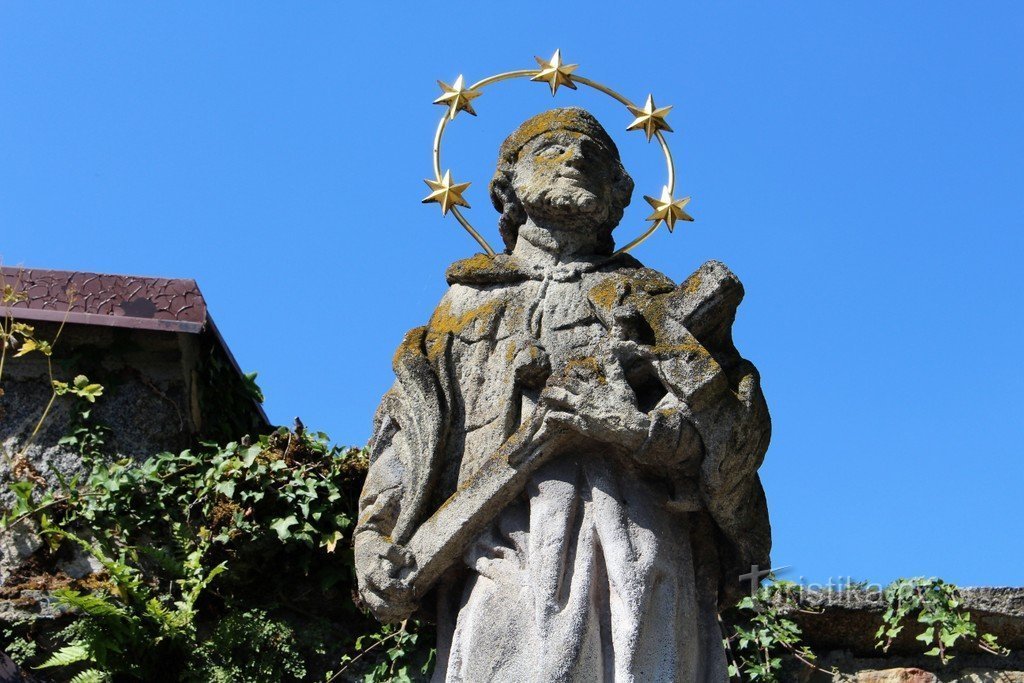 Kolinec, standbeeld van St. Johannes van Nepomuk bovenste deel