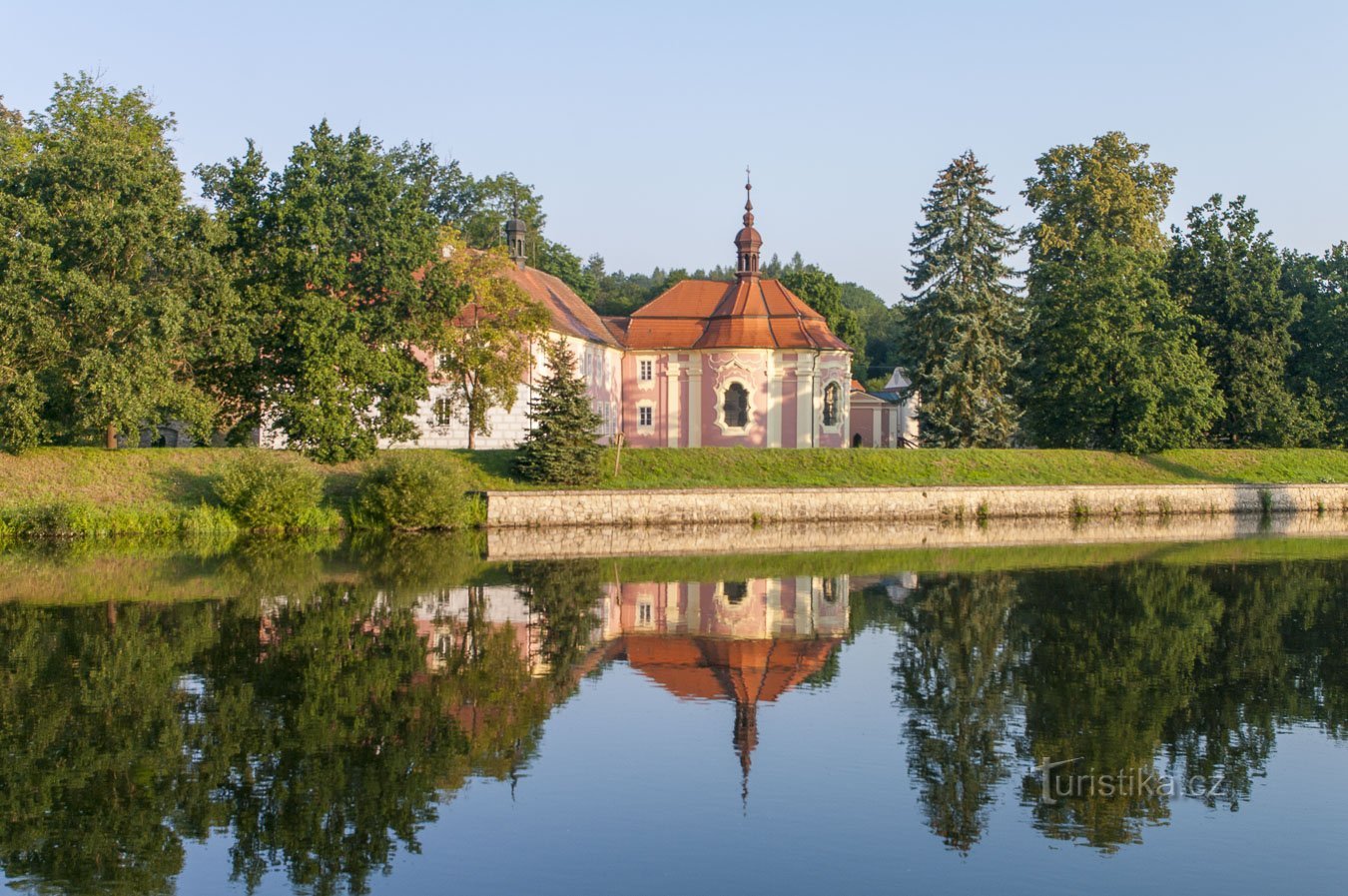 Walzwerk oberhalb von Lužnicí