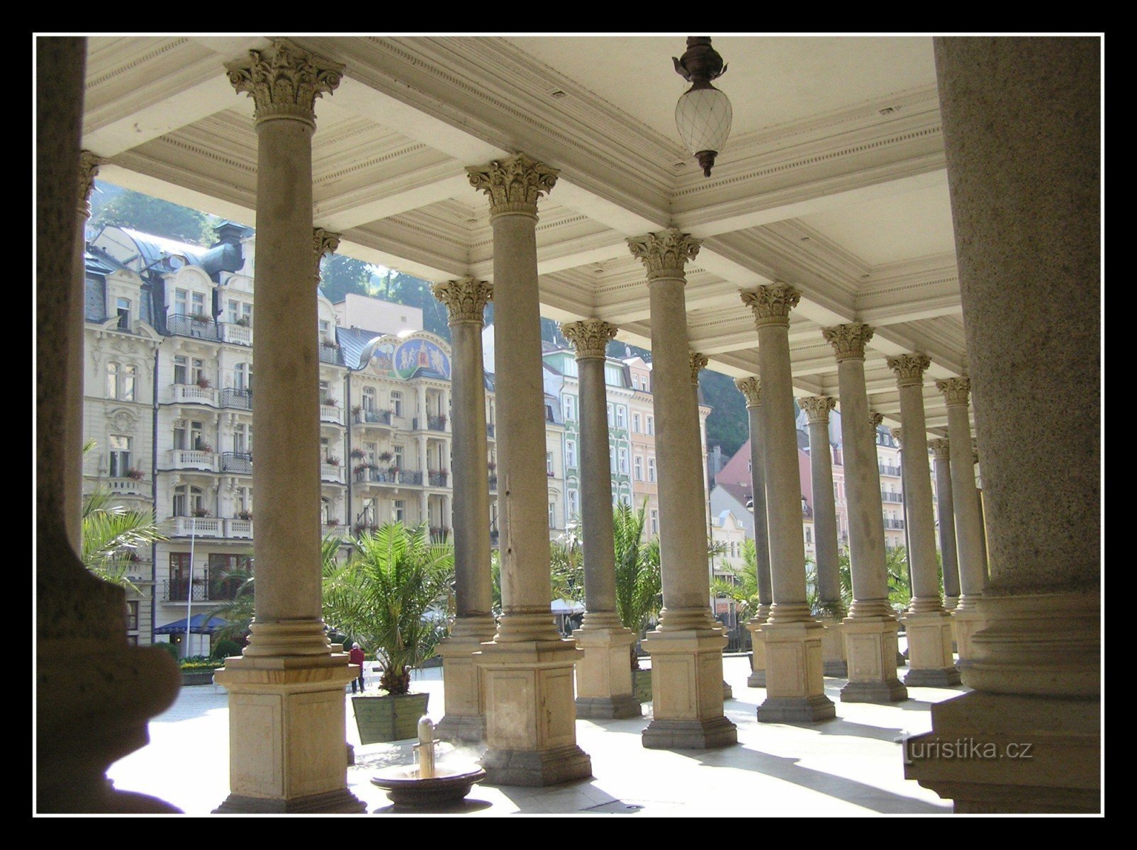 colonnade