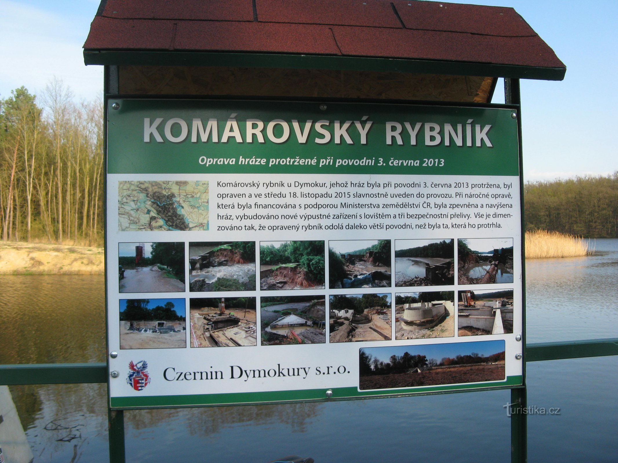 Estanque Komárovský cerca de Svídnice en Nymburk