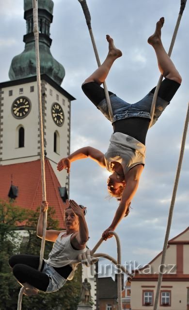 Komedianti v ulicích 2021