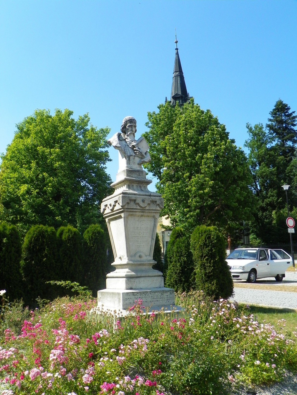 Comenského on Komwnského nám. in Nové Město in Moravia