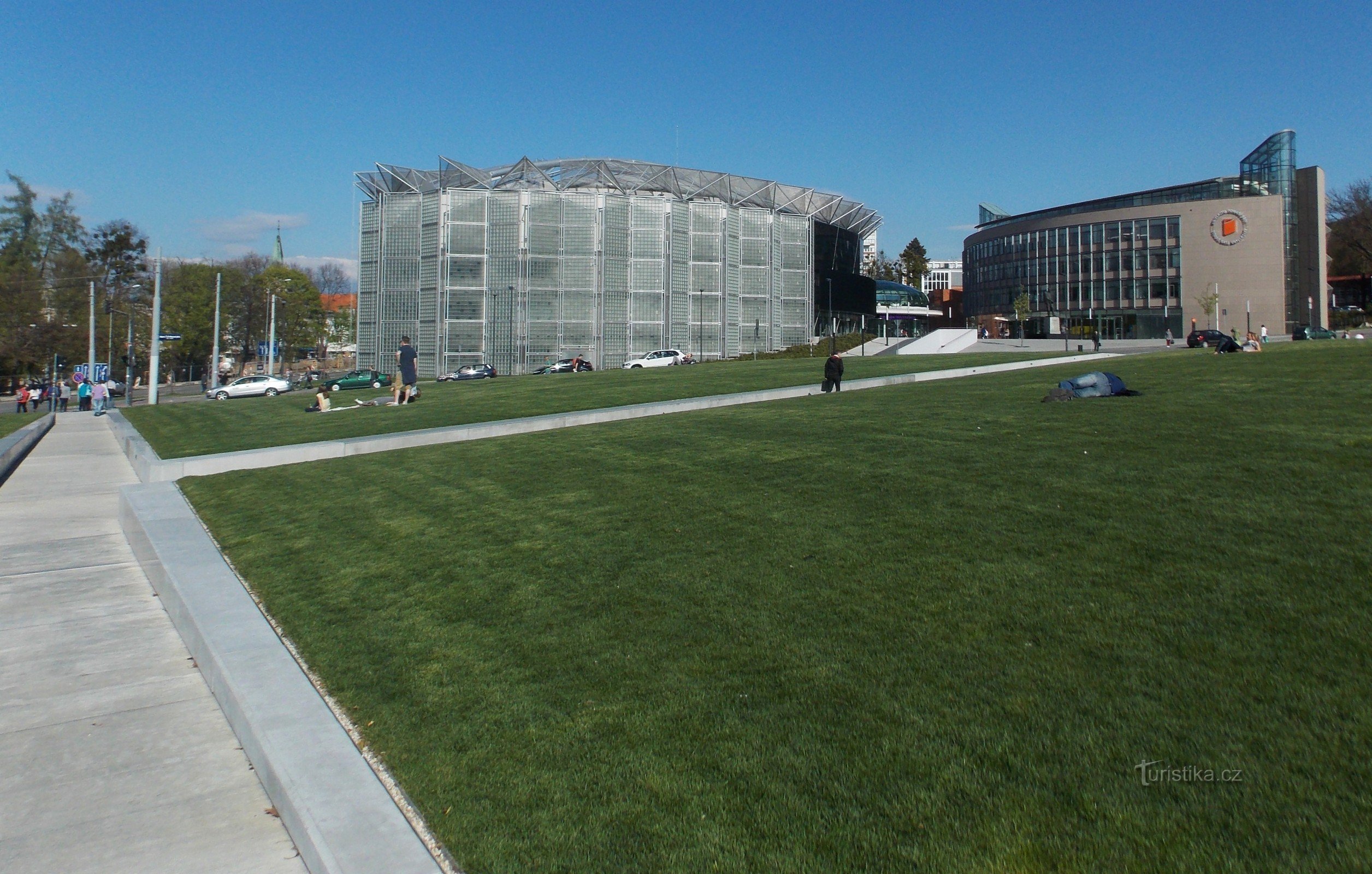 Centro de Congressos e Universidade em Zlín