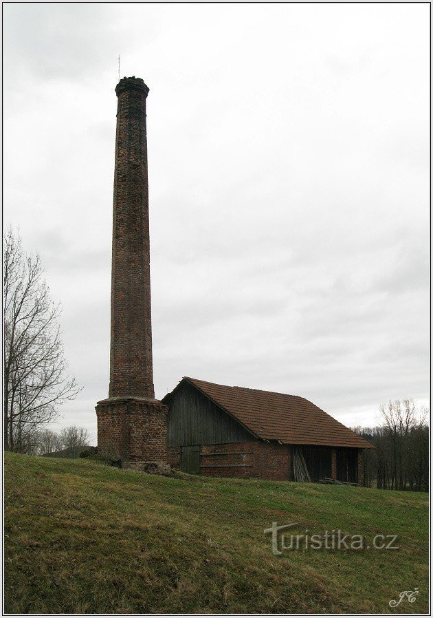 Schoorsteen van de voormalige steenfabriek, Malá Lhota