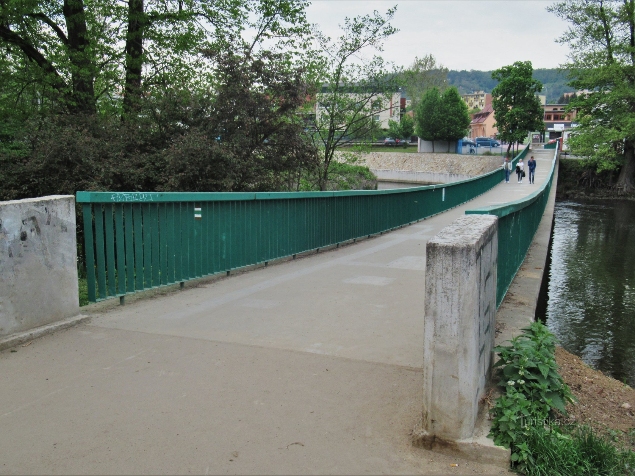 Chimney footbridge