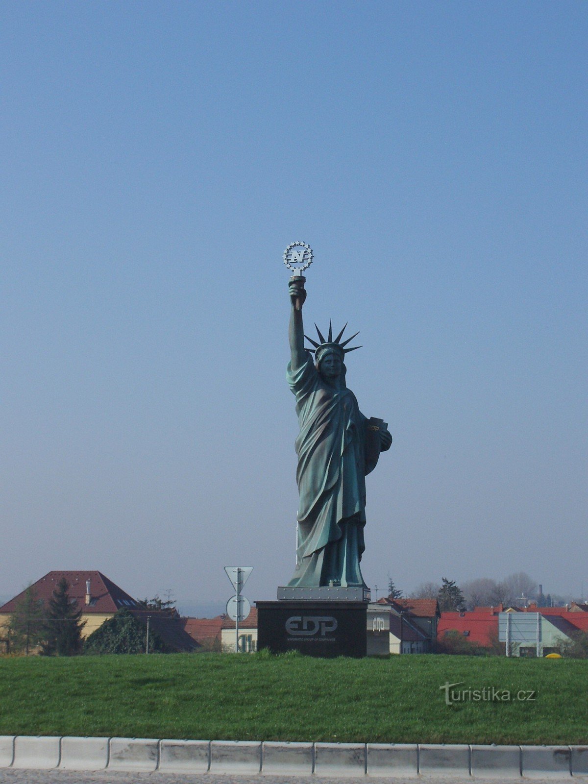 Chamberlains perto de Vyškov - réplica da Estátua da Liberdade