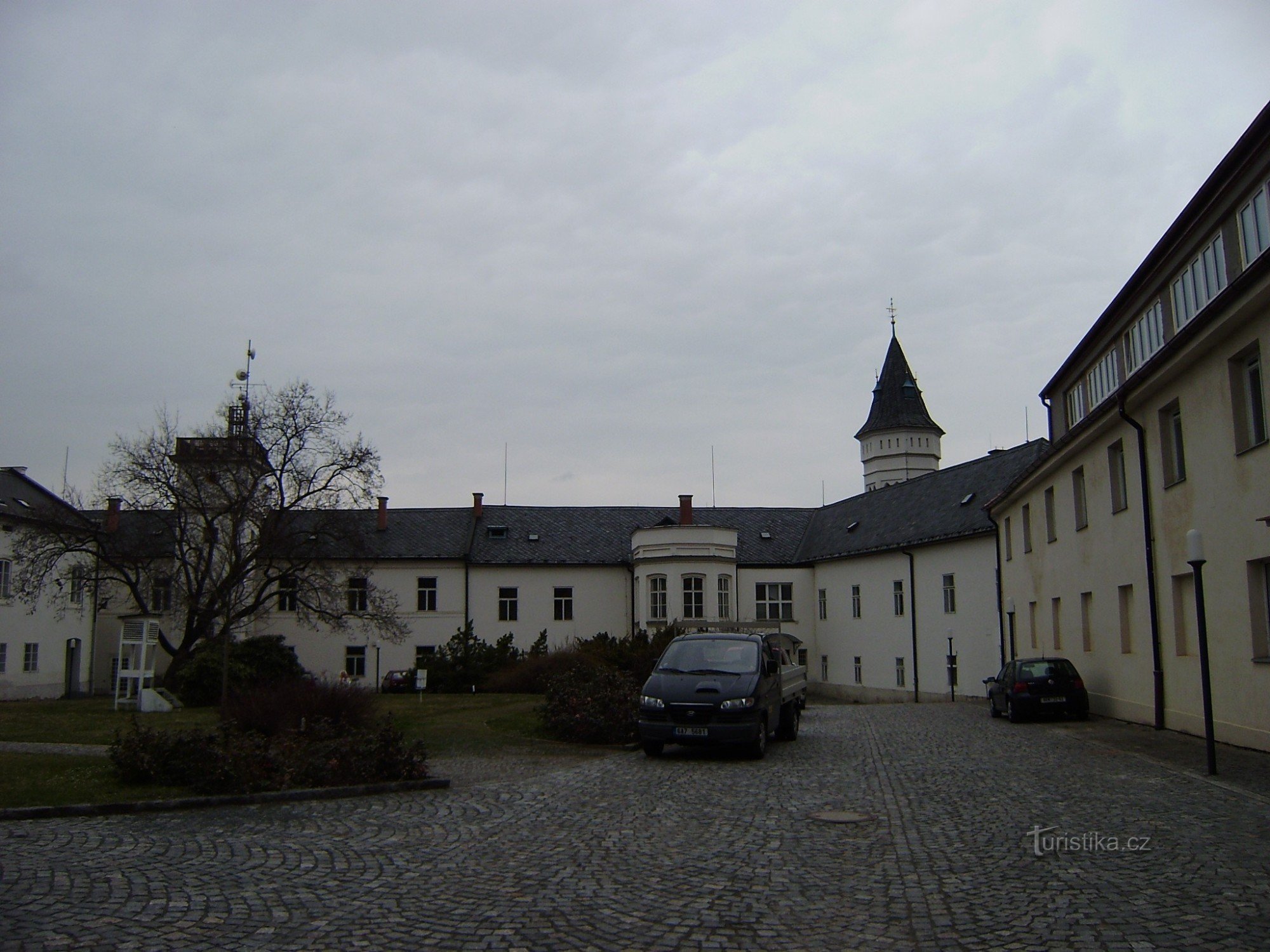 Komorany - castel