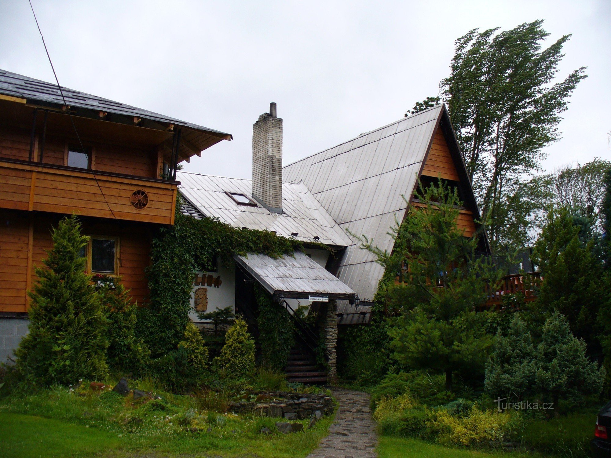 Komorní Lhotka - Restoran Koliba