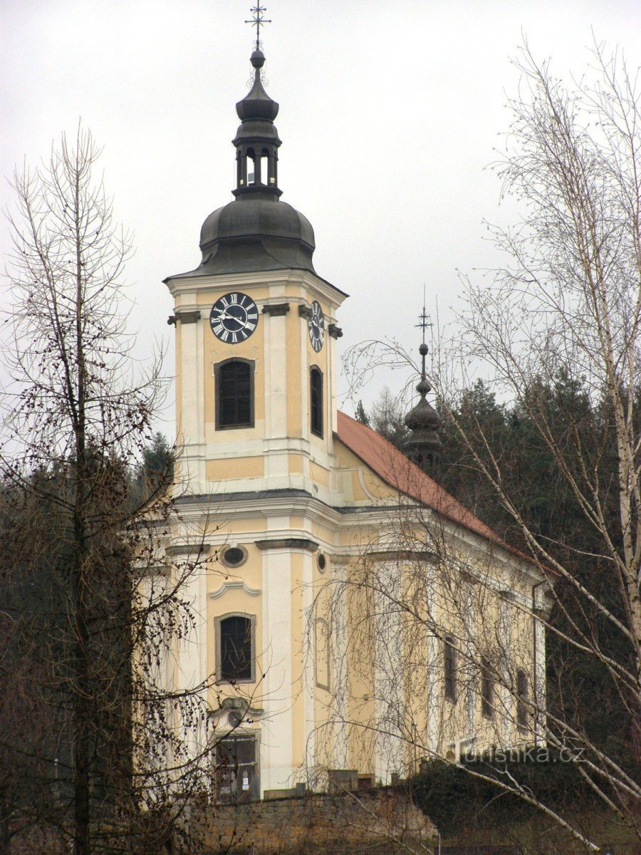 Konechlumí - Kirche St. Peter und Paul