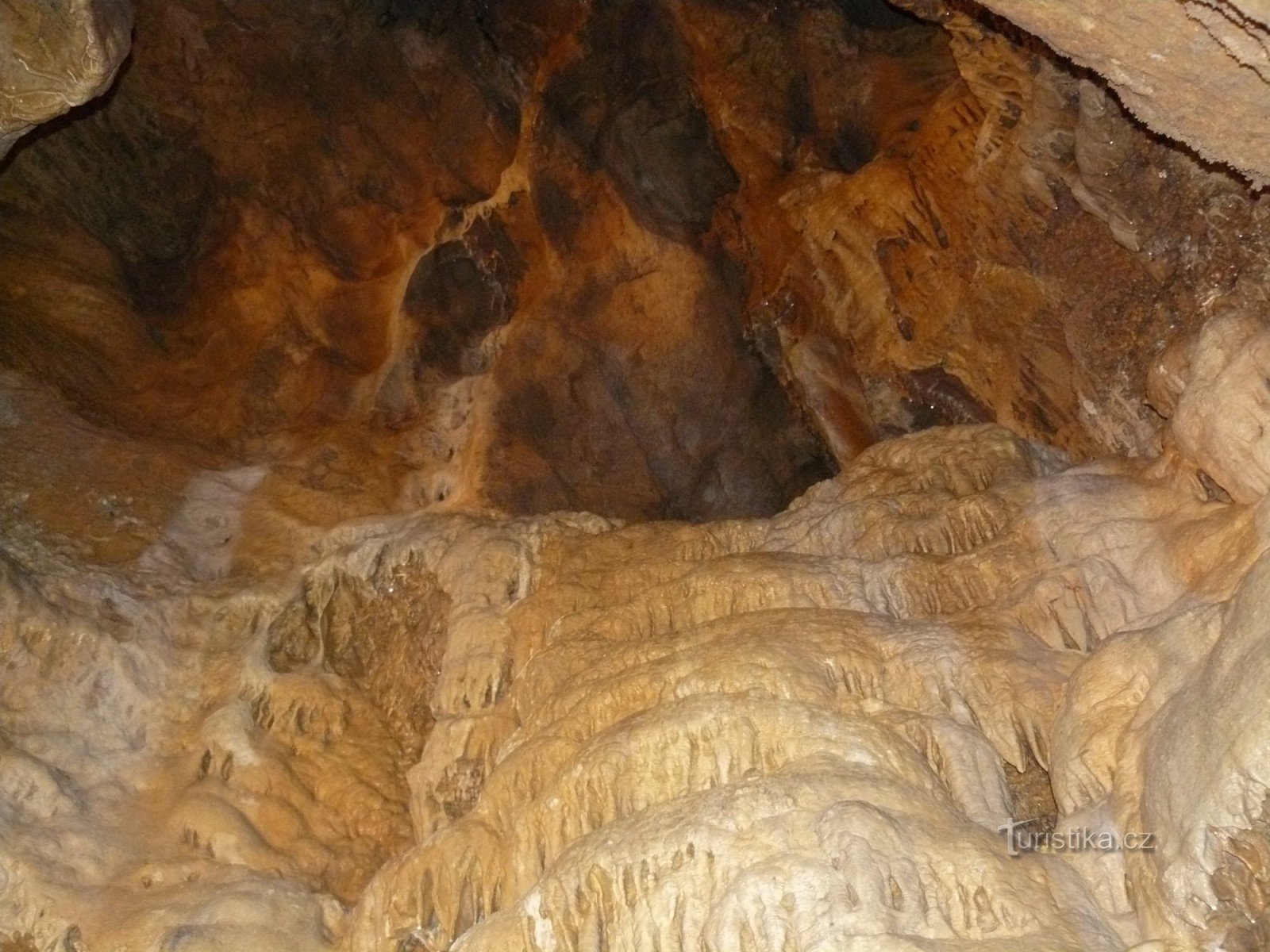 Koněpruské 洞穴