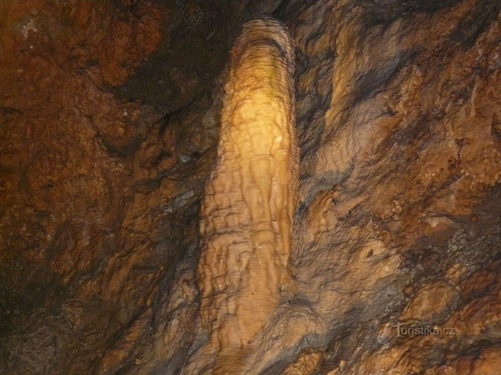 Σπήλαια Koněprusy