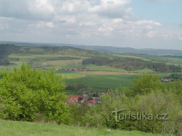 Grotte di Koněpruské - le rovine del castello di Tetín