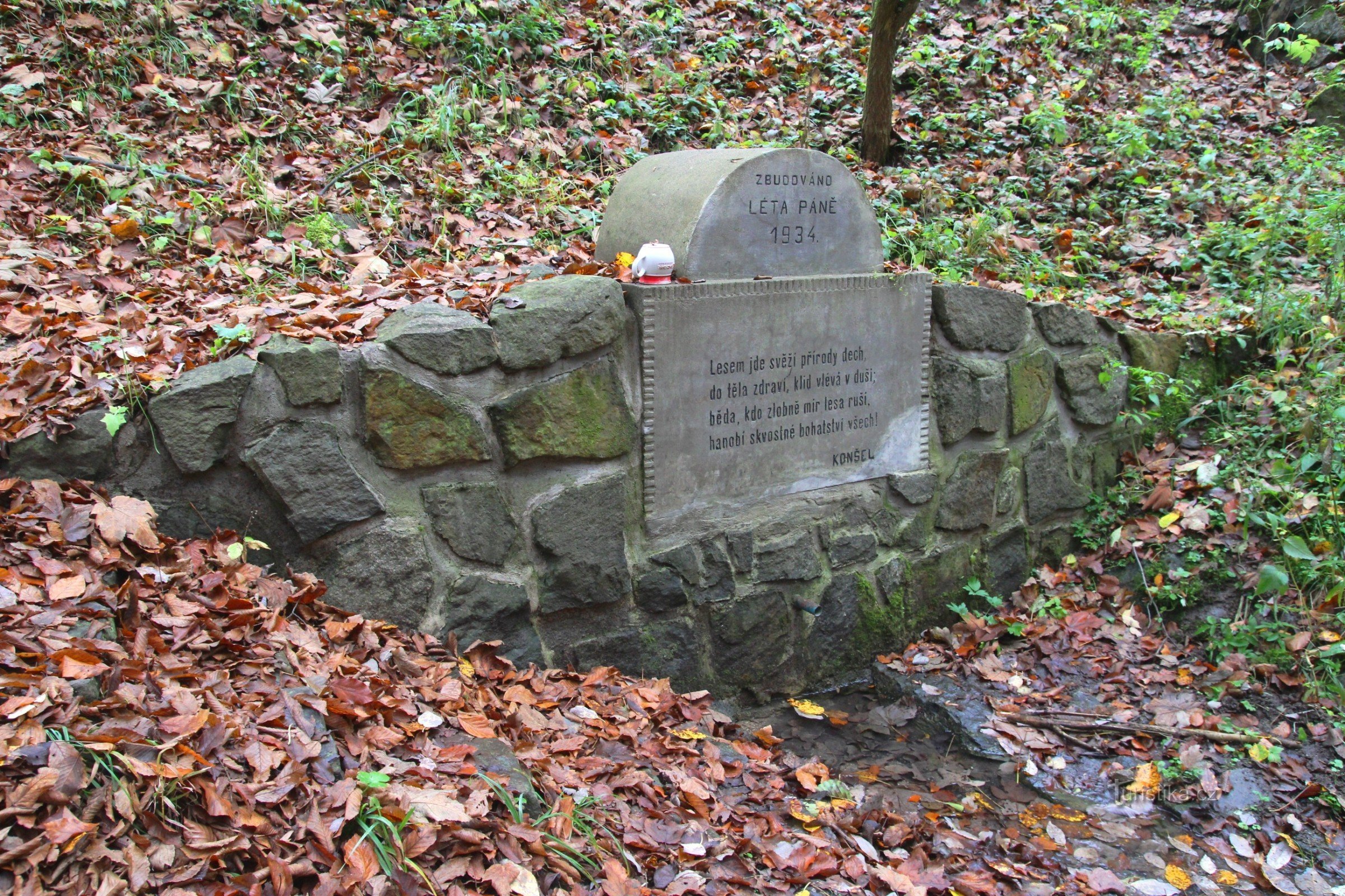 Konšelova studánka