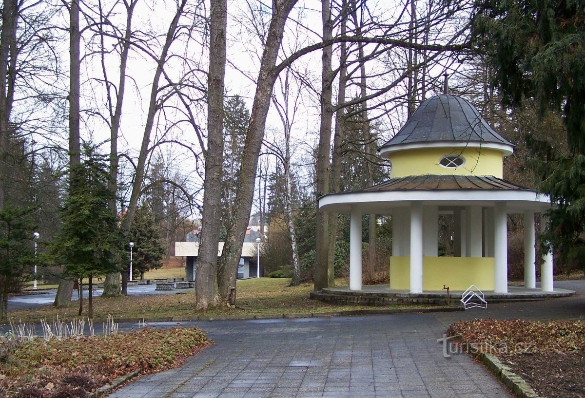 Konstantinovy Lázně - lázeňský park