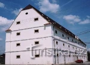 Bijdrage graanschuur: Bijdrage graanschuur, auteur stad Velké Pavlovice