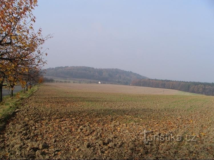 Colline Hůrka depuis Staré Jičín