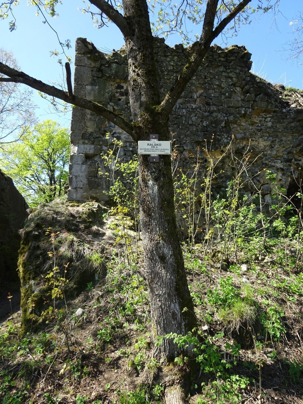 Kopeček Rálsko, Tšekin taulukon korkein huippu ja entinen sotilasalue