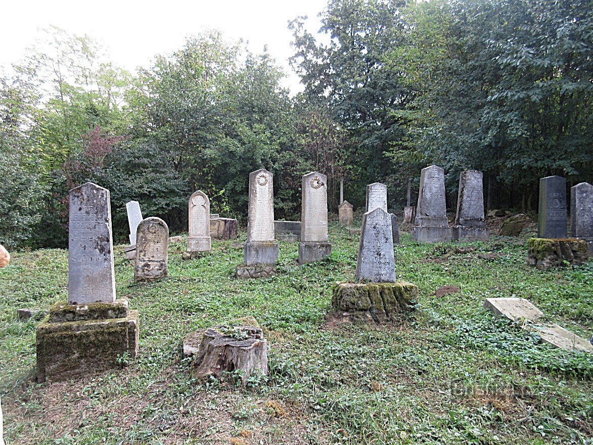 Koryčany – Cimitero ebraico