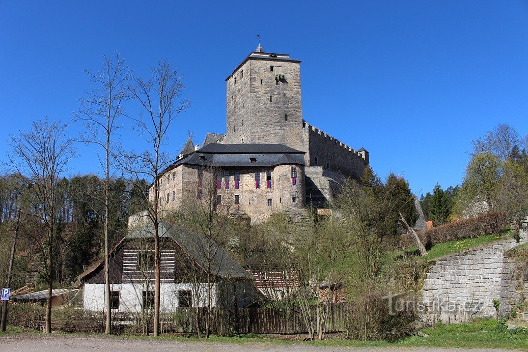 Bone, view from the southeast