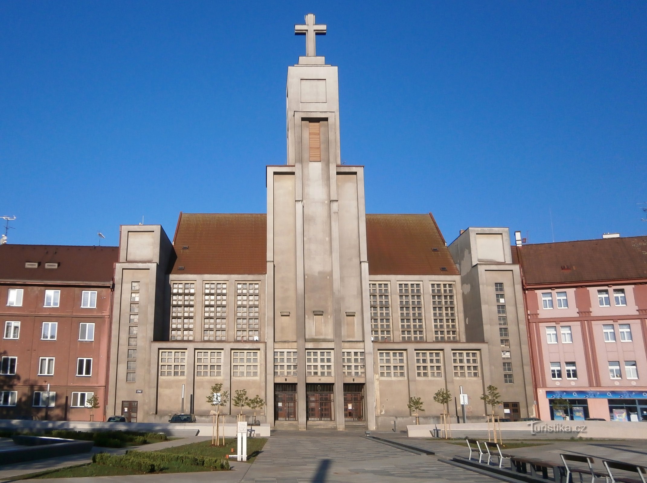 Kirche des Göttlichen Herzens des Herrn (Hradec Králové)