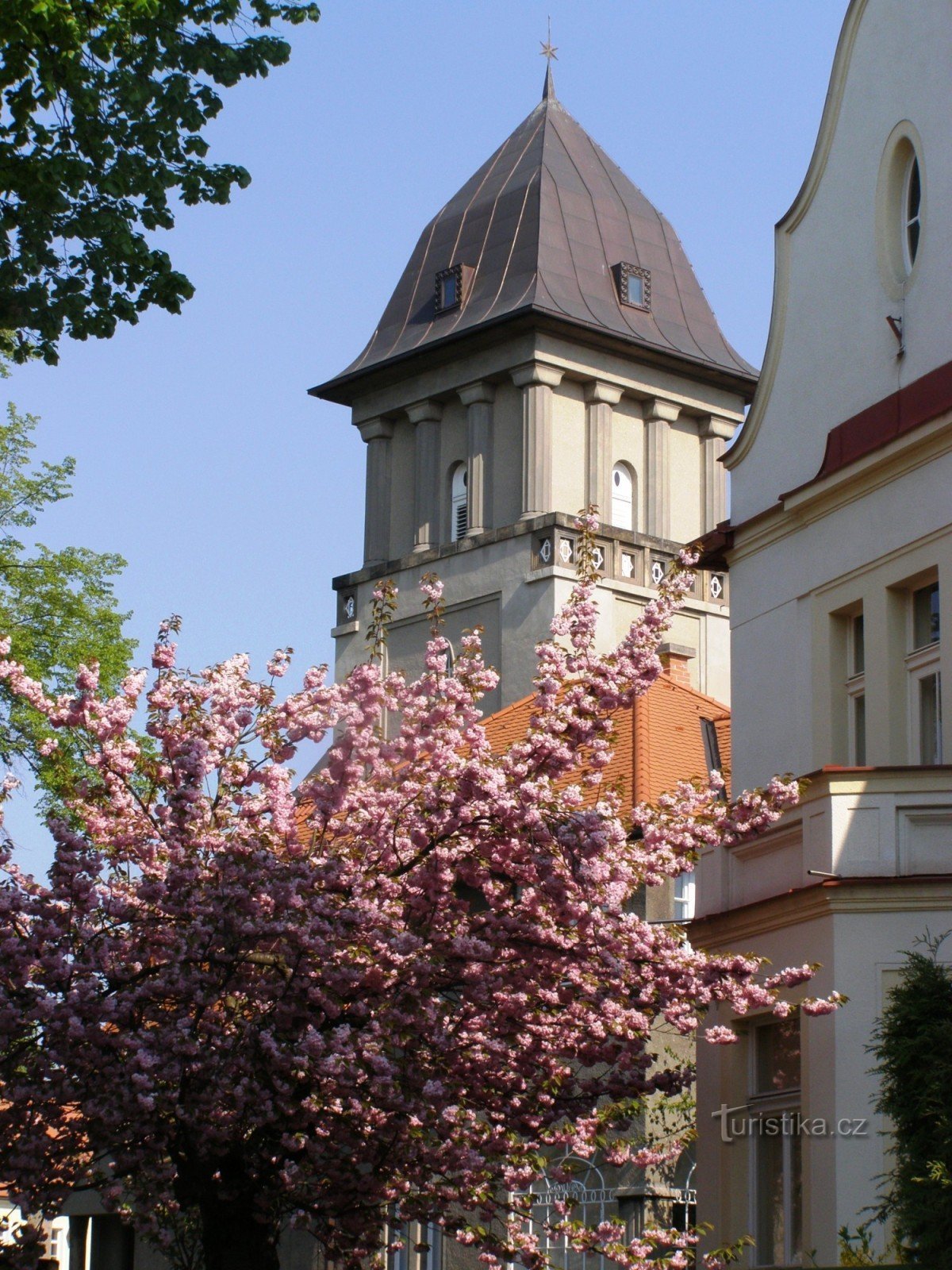 Tšekin veljien kirkko Hradec Královéssa