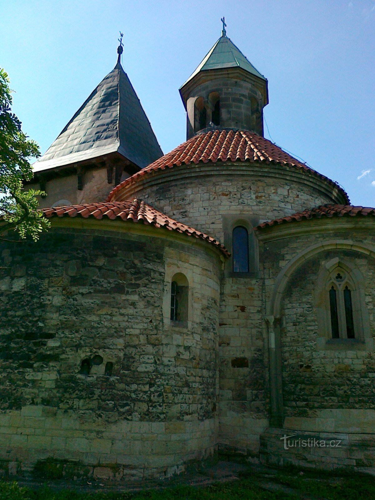 Kostel Holubice