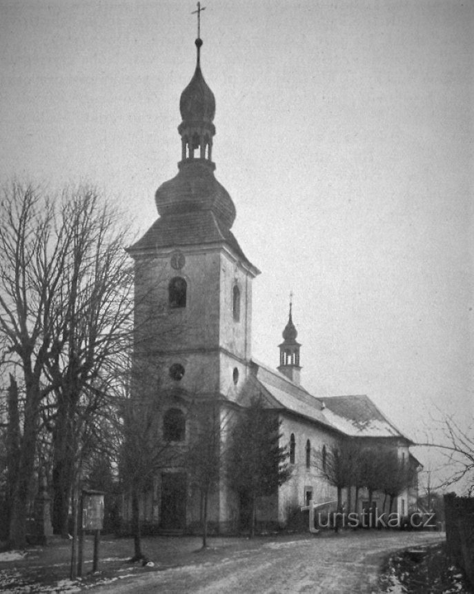 La Iglesia de la Asunción de la Virgen María en Kohoutov antes de la Primera Guerra Mundial
