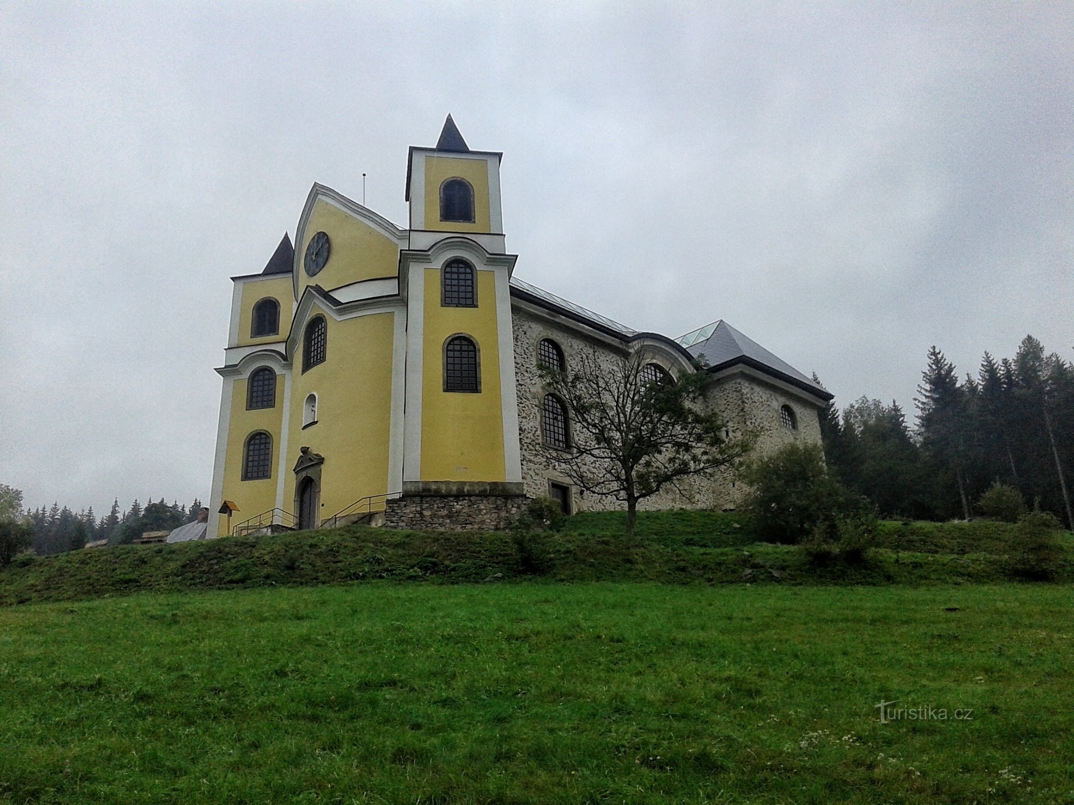 Église de l'Assomption de la Vierge Marie à Neratov