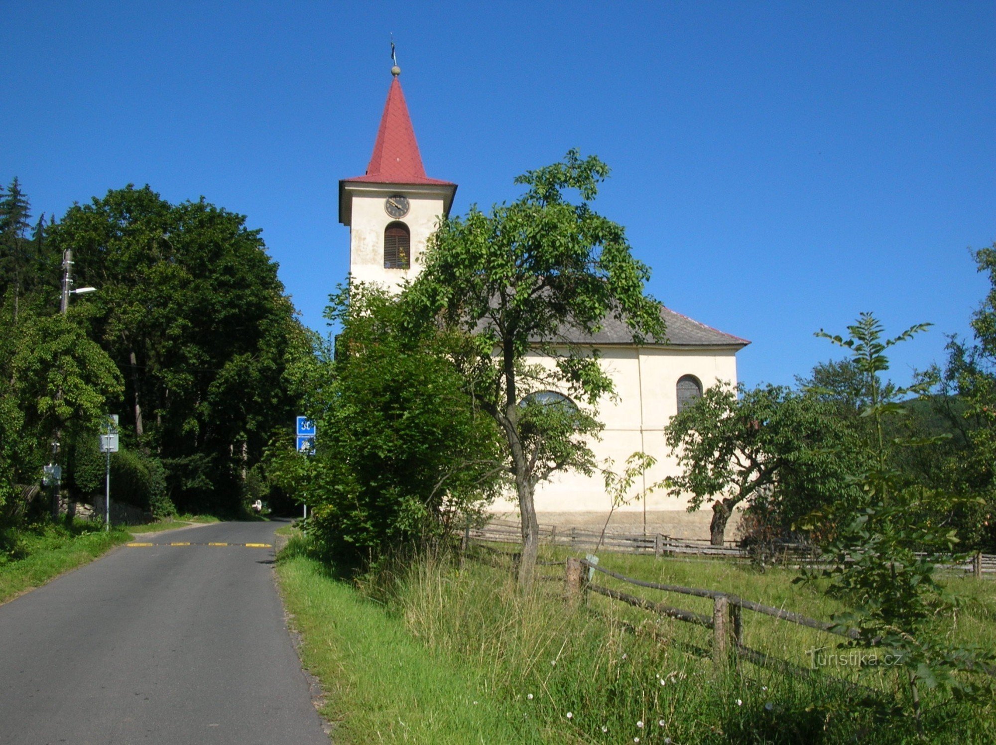 Jomfru Marias himmelfartskirke i Slunečná