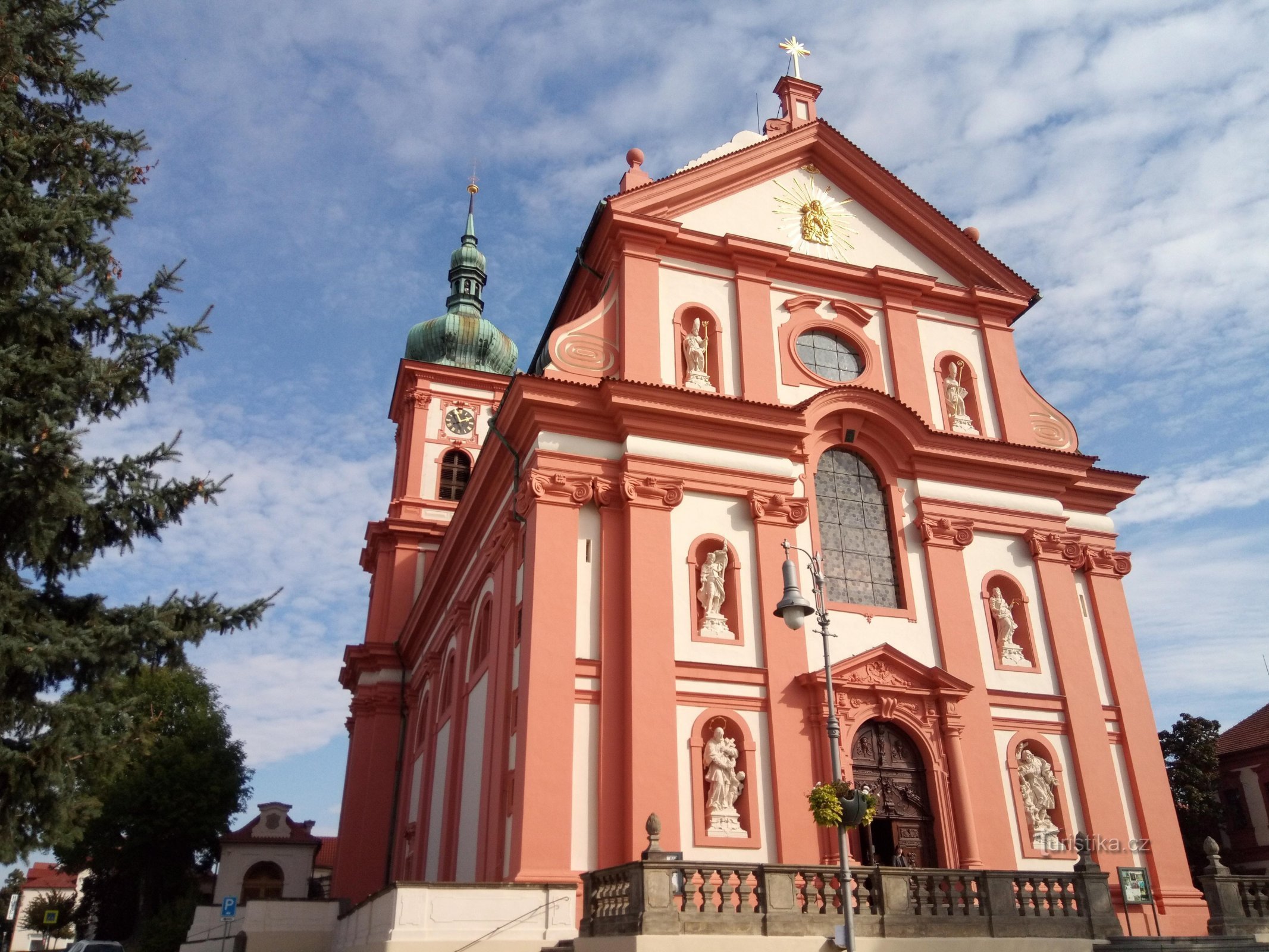 Neitsyt Marian taivaaseenastumisen kirkko Stará Boleslavissa