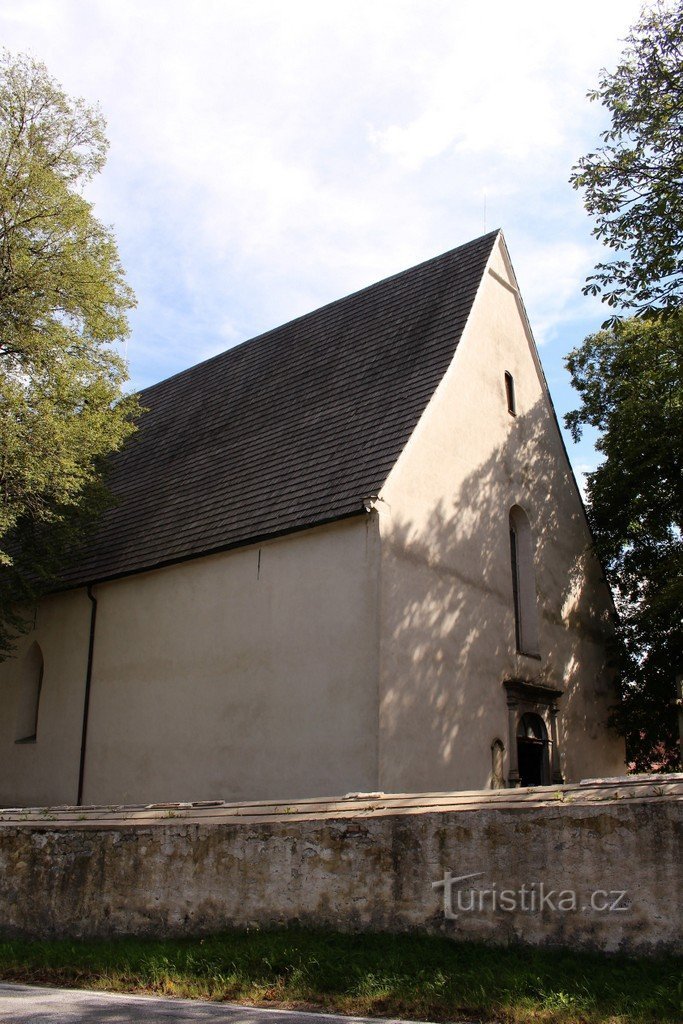 La Chiesa dell'Assunzione della Vergine Maria nel centro storico vicino a Landštejn