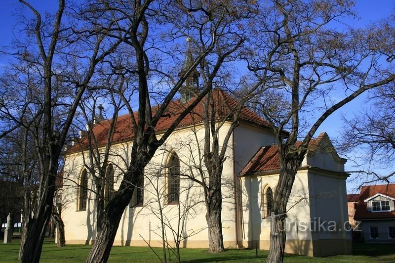 Kirche der Geburt des Hl. Johannes der Täufer, Roztoky