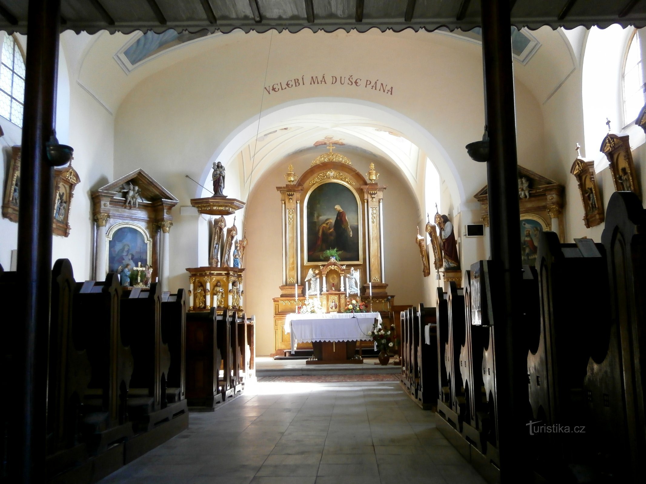 Kerk van de Visitatie van de Maagd Maria in Boušín (Slatina nad Úpou)
