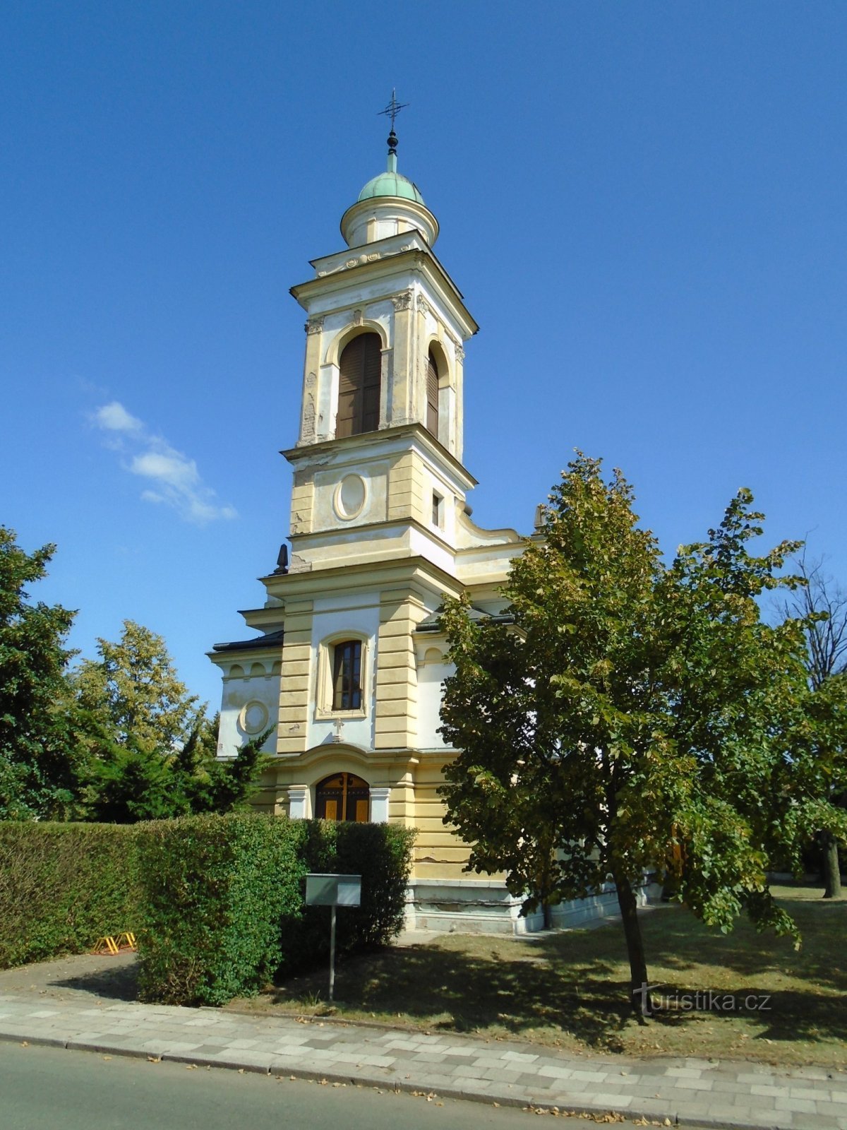 Den heliga treenighetens kyrka (Lhota pod Libčany)