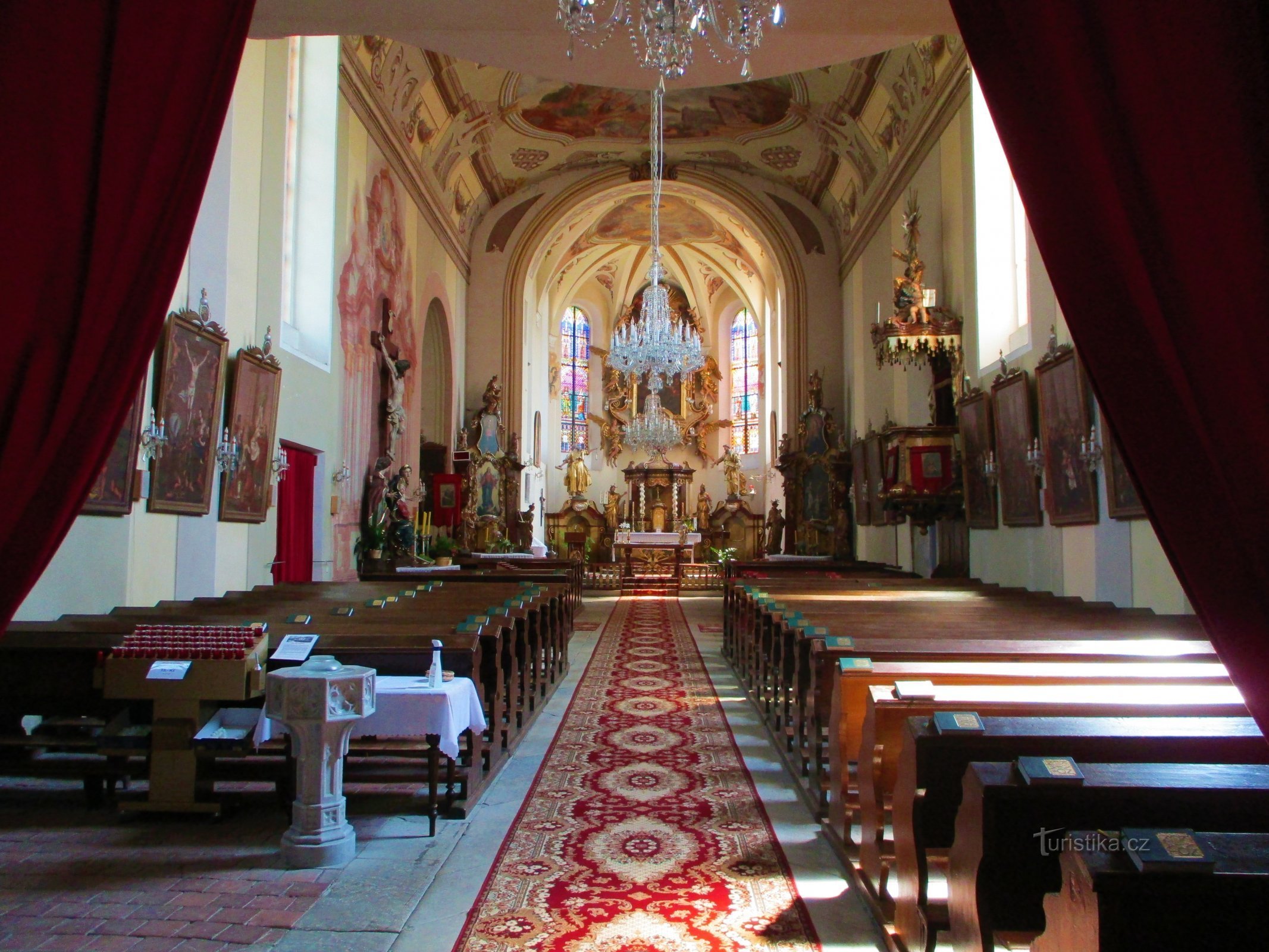 Kirche der Heiligen Dreifaltigkeit (Sezemice)