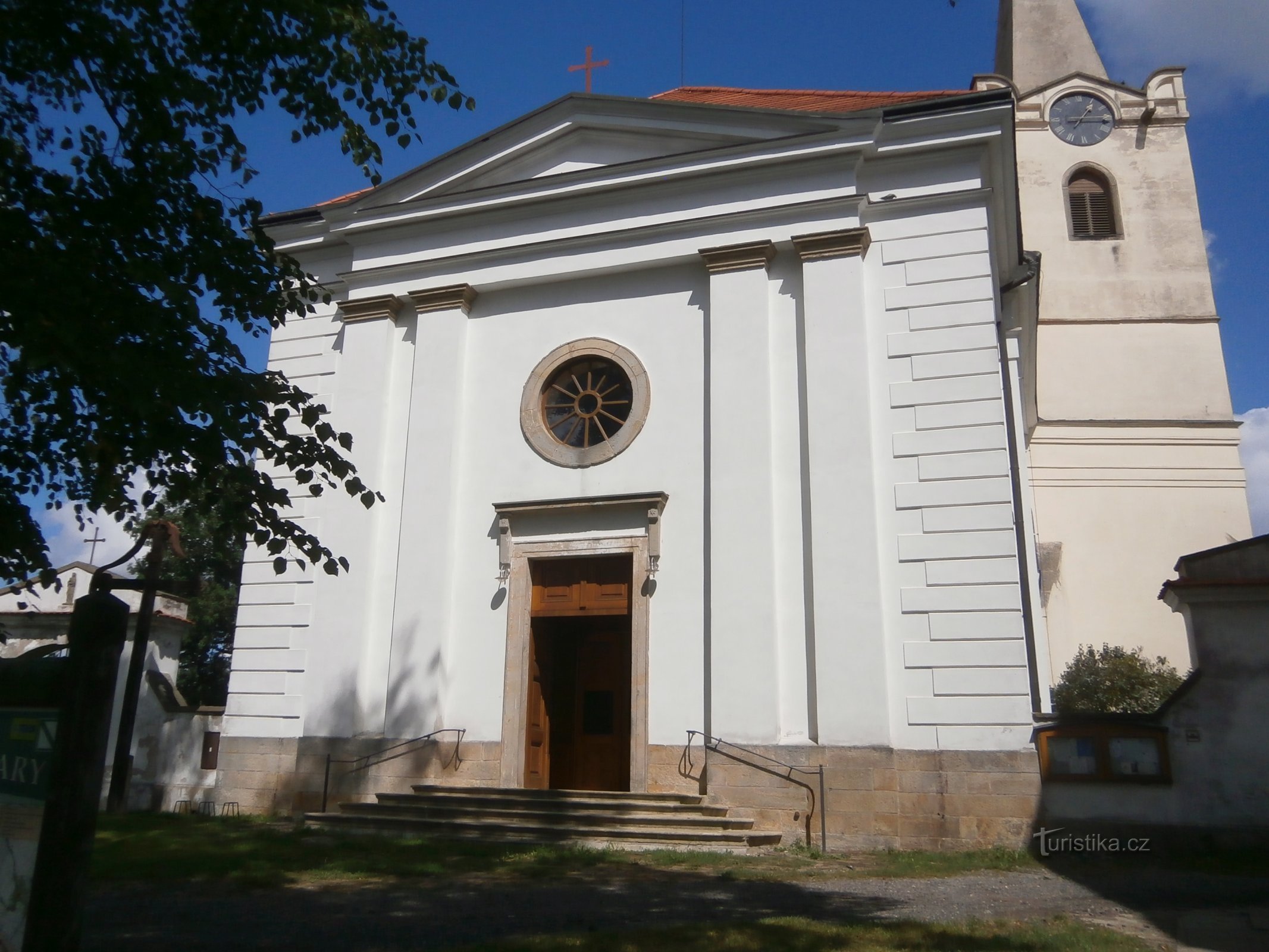 Kirche der Heiligen Dreifaltigkeit (Všestary)
