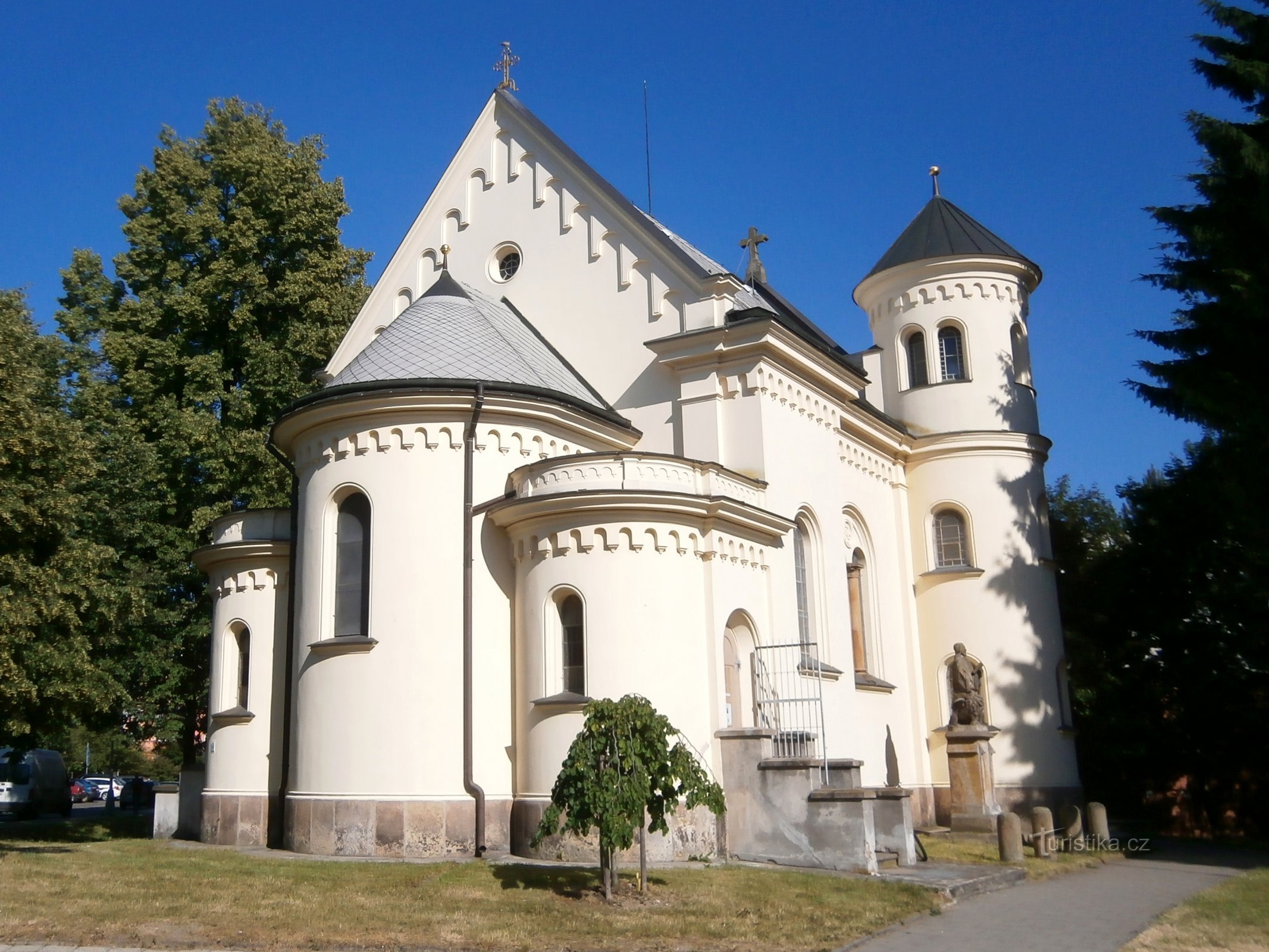 Cerkev Brezmadežnega spočetja Device Marije (Hradec Králové)