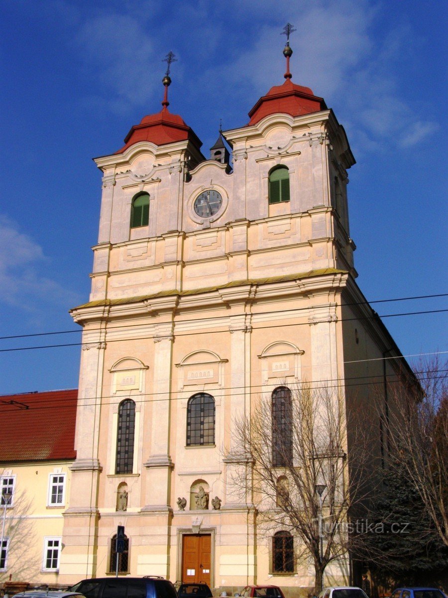 Kostel sv. Anny v Kuklenách