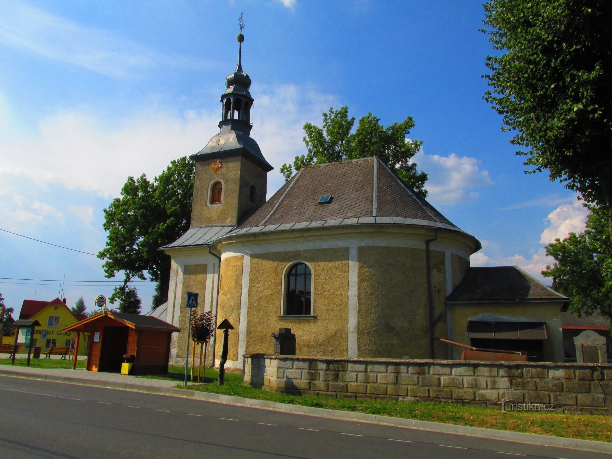 圣教堂安东宁在 Tvrdkov